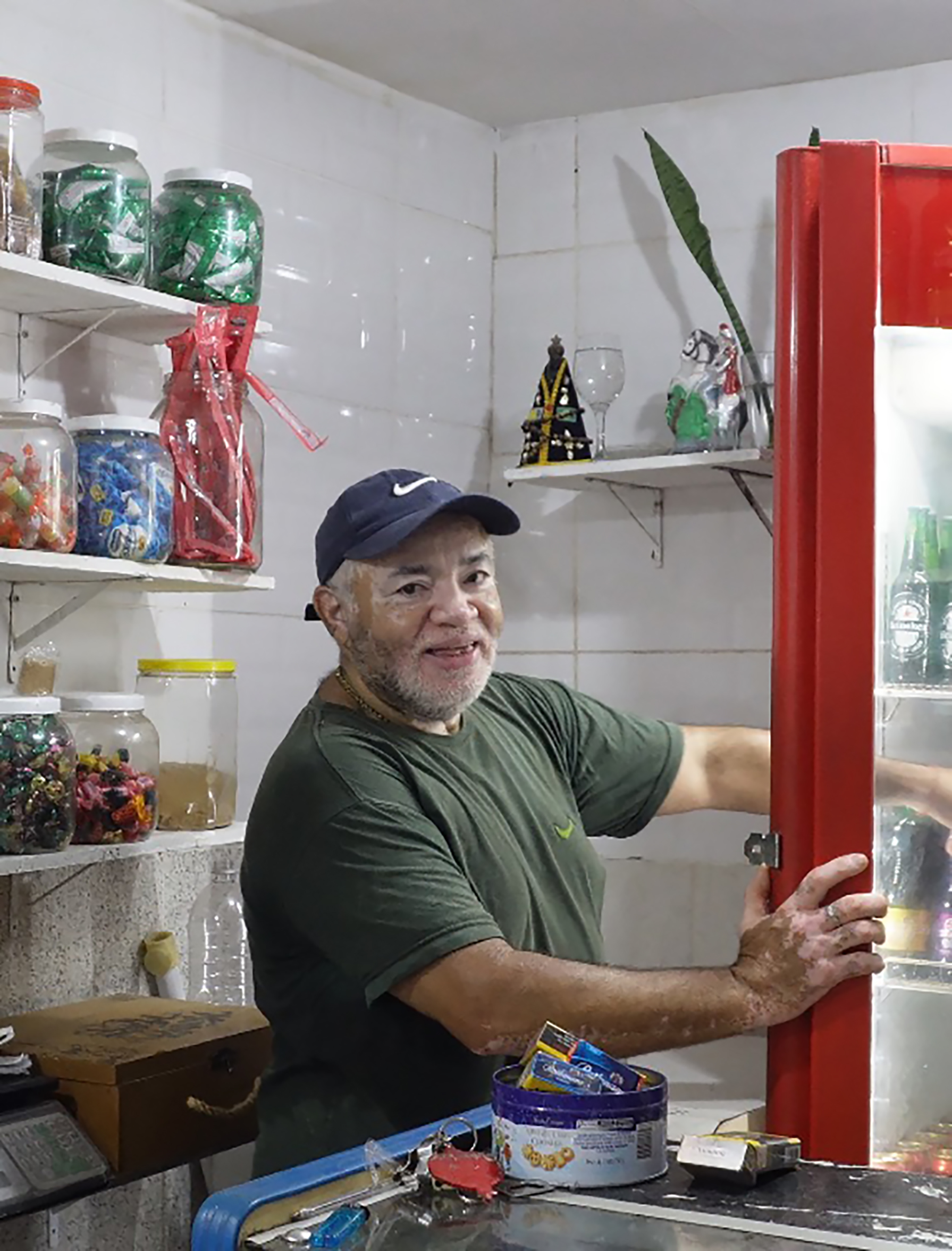 Águas do Rio implanta novo sistema de esgoto na Rua da Raiz