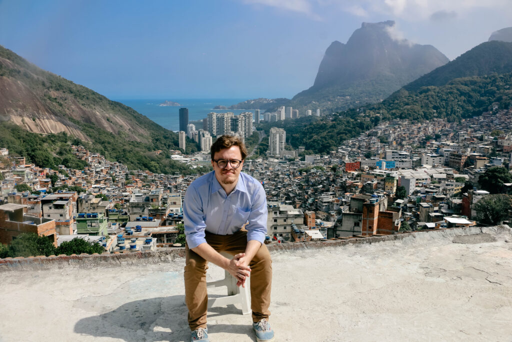 Charlie Gomes, ativista climática e cofundador da Agenda 2030