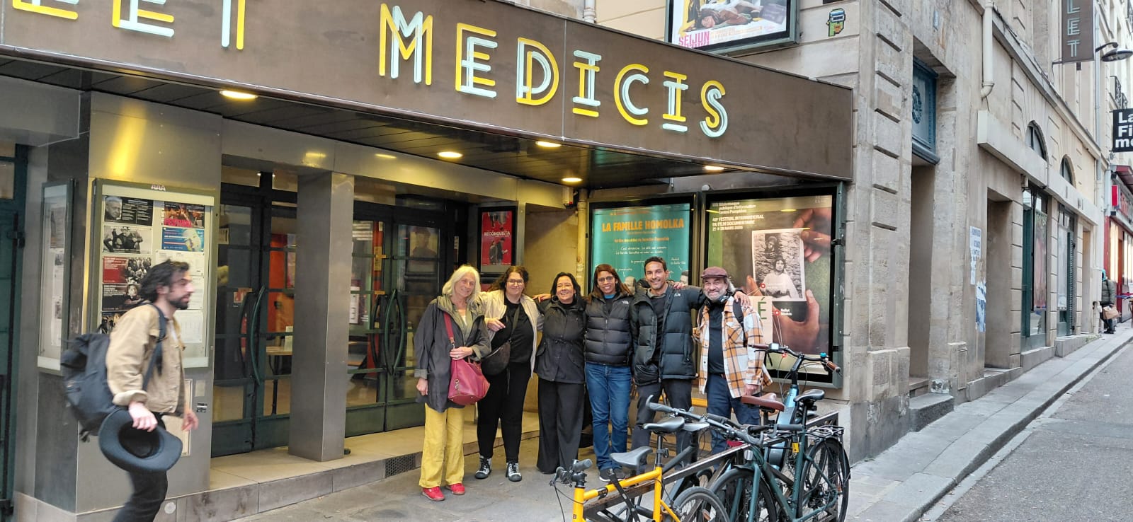 Academia de Cinema da Rocinha conquista prêmio em festival de cinema em Paris com o curta Crônicas Marginais