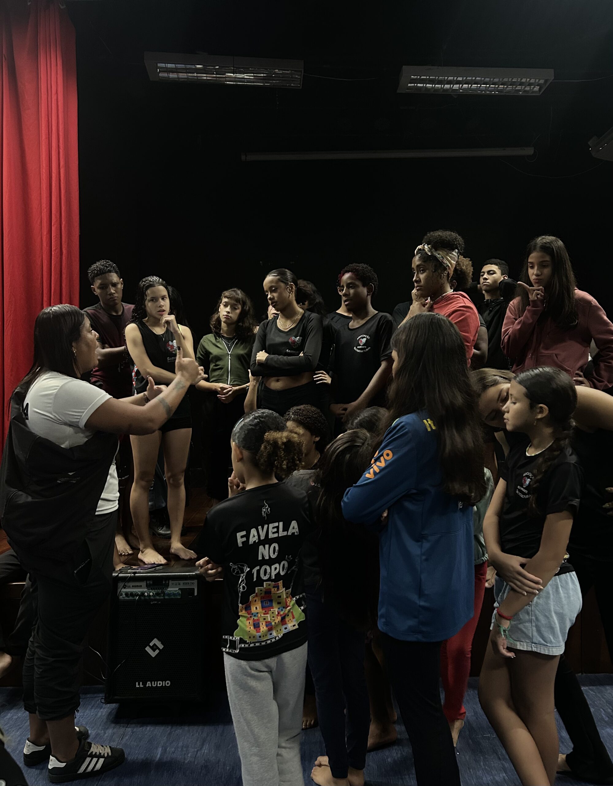 De BH à Rocinha: Talita Santos fez do teatro um projeto de vida