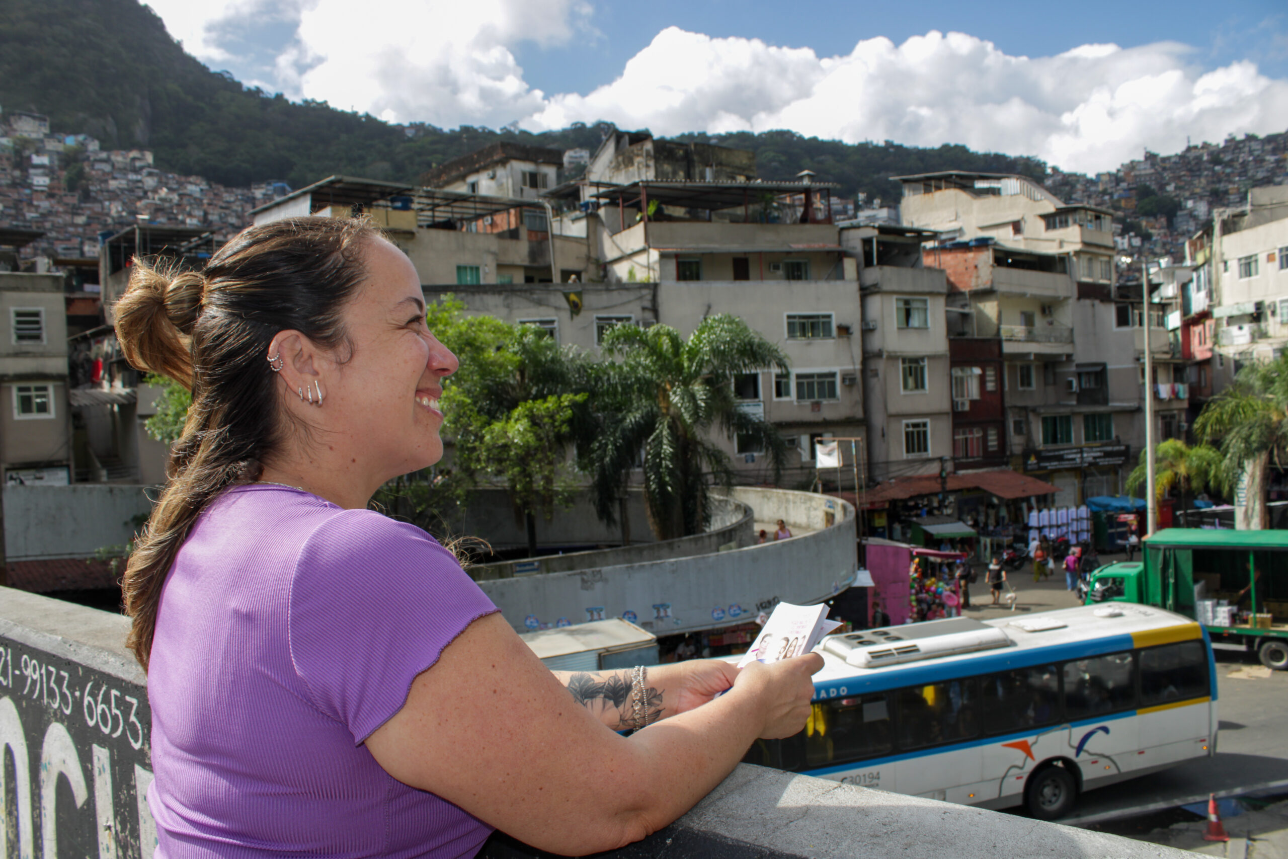 Criadora da página Rocinha em Foco, Fabiana Rodrigues é candidata à deputada estadual
