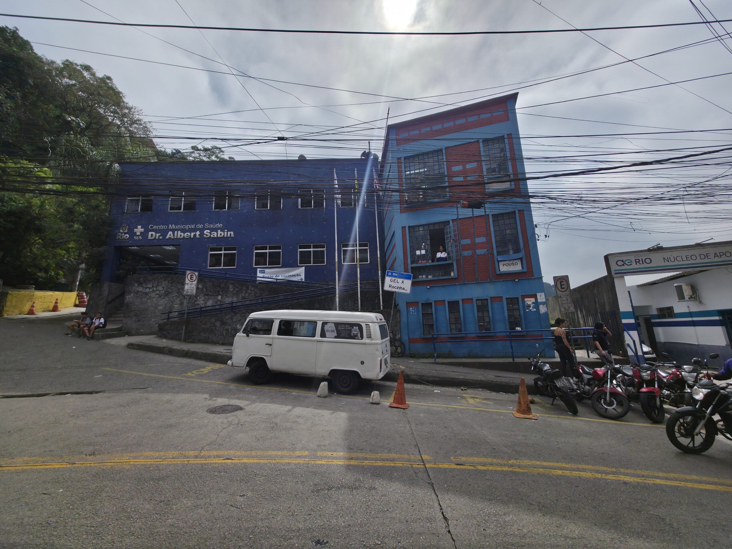 Núcleo de Assistência ao Cidadão oferece isenção de taxa para documentos a moradores da Rocinha